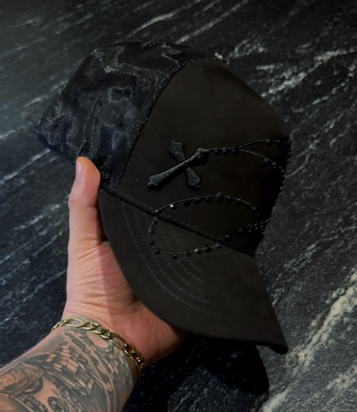 Shiny Long Chain Cap