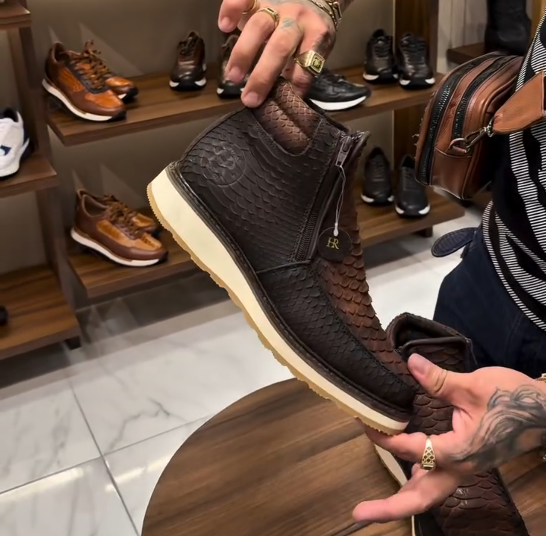 Ares Boots