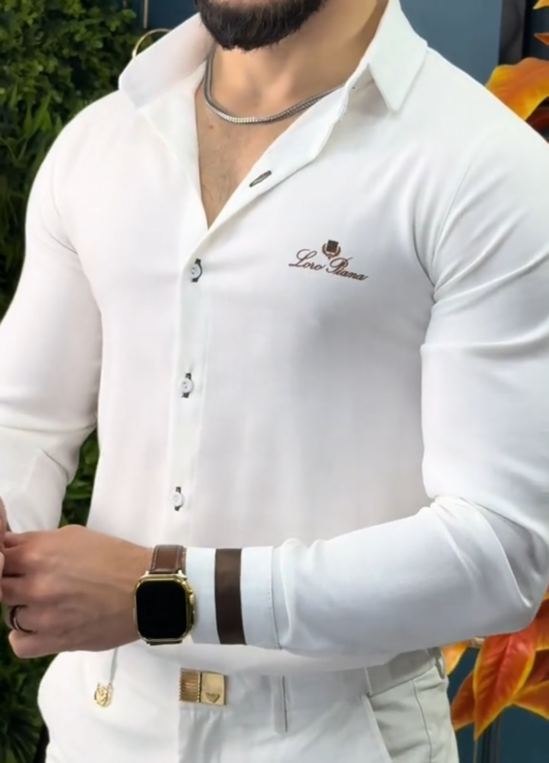 Long-sleeved shirt