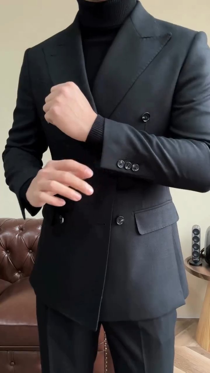 Casual double-breasted suit